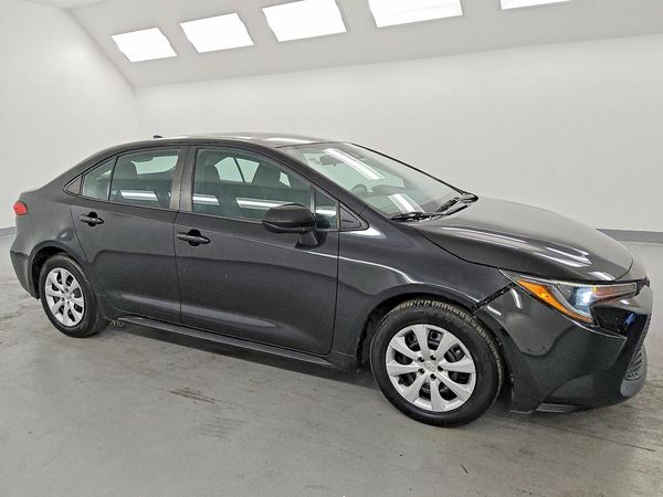 2021 TOYOTA COROLLA LE — Passenger 3/4