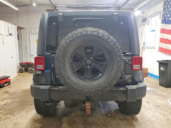 2017 JEEP WRANGLER UNLIMITED SAHARA 4X4