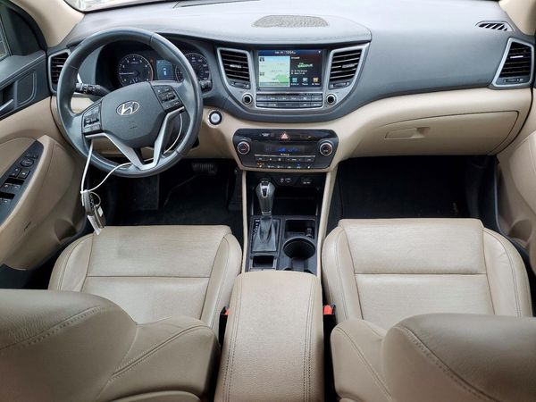 2017 HYUNDAI TUCSON