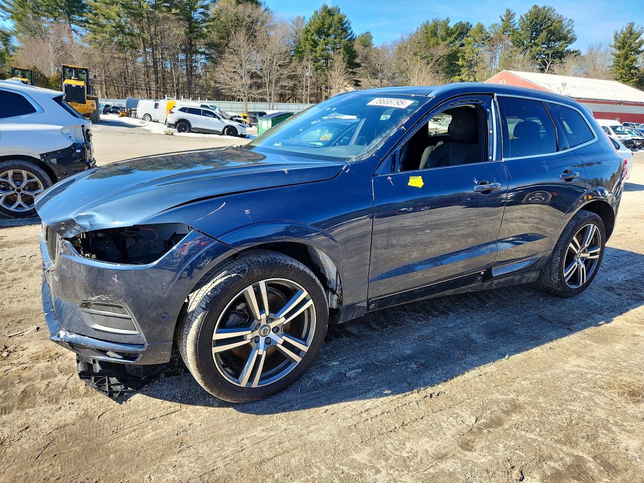 2019 VOLVO XC60 Momentum