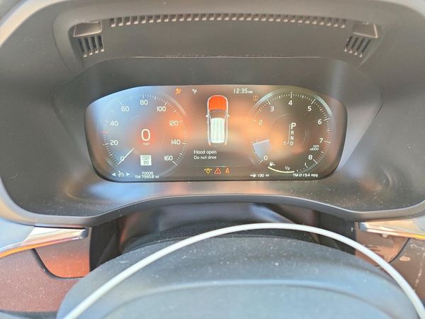 2019 VOLVO XC60 Momentum