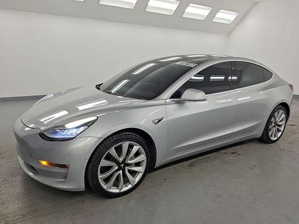 2018 TESLA MODEL 3