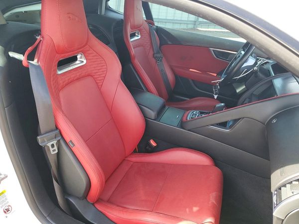 2022 JAGUAR F-TYPE
