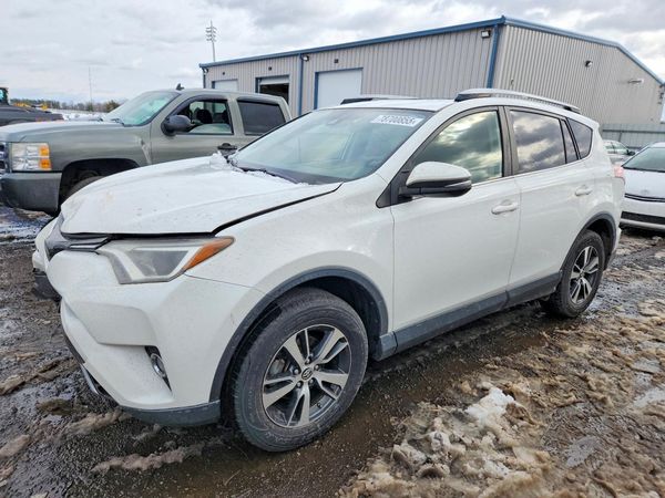 2016 TOYOTA RAV4 Adventure/XLE