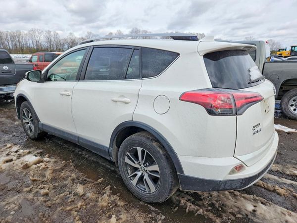 2016 TOYOTA RAV4 Adventure/XLE
