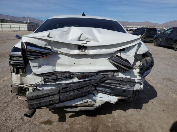 2017 VOLKSWAGEN PASSAT SE