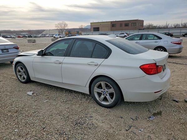 2015 BMW 320