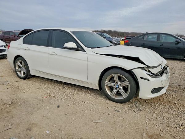 2015 BMW 320