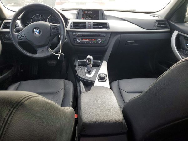 2015 BMW 320