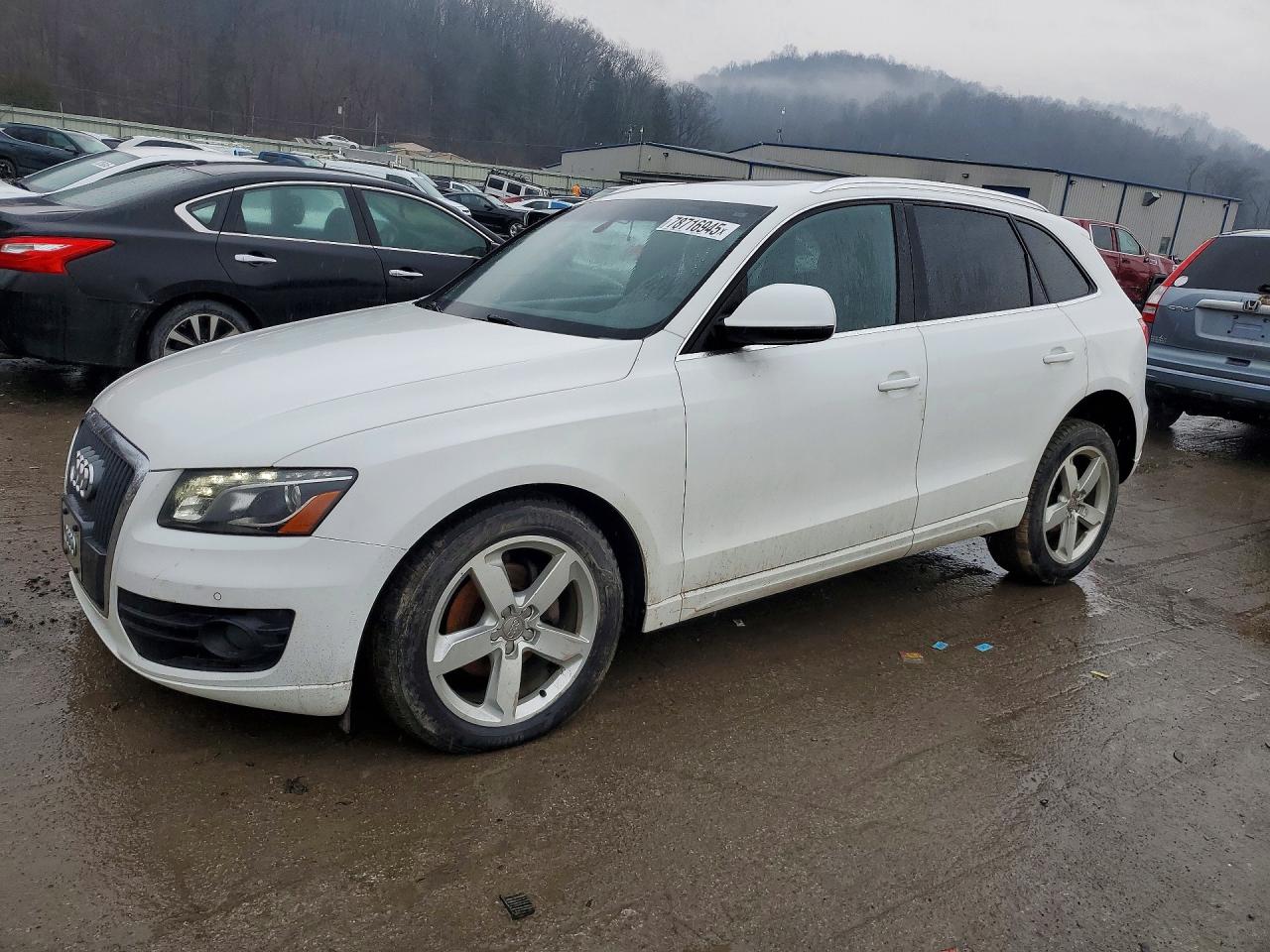 2012 AUDI Q5 Premium Plus