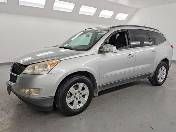 2012 CHEVROLET TRAVERSE LT — Front 3/4