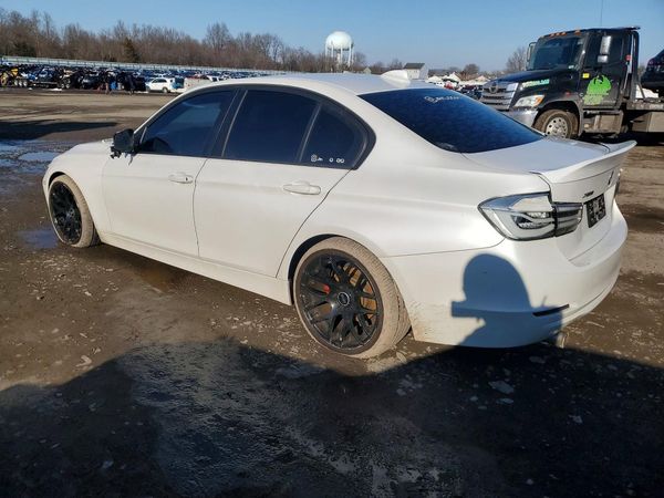 2014 BMW 320
