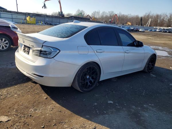 2014 BMW 320