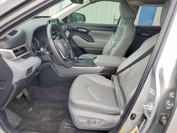 2023 TOYOTA HIGHLANDER