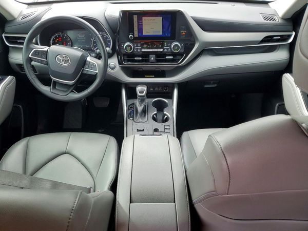 2023 TOYOTA HIGHLANDER