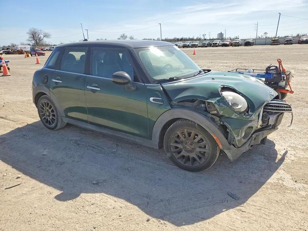 2018 MINI COOPER
