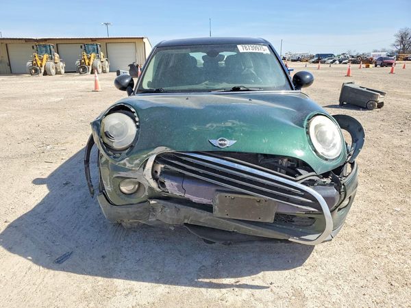 2018 MINI COOPER