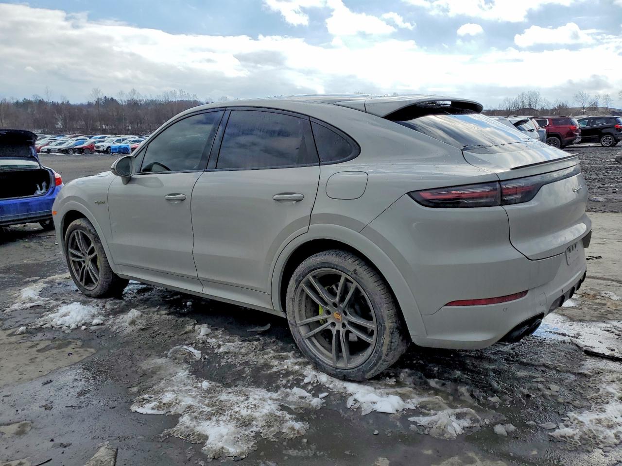 2022 PORSCHE CAYENNE E-Hybrid Coupe