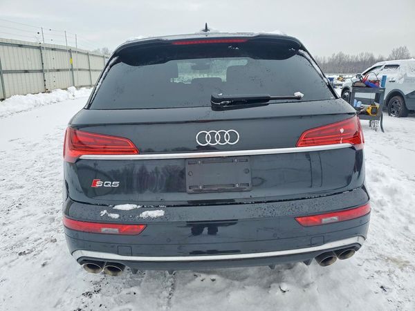 2022 AUDI SQ5