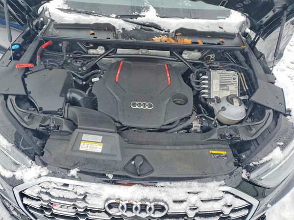 2022 AUDI SQ5