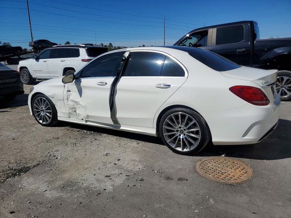 2016 MERCEDES-BENZ C C300