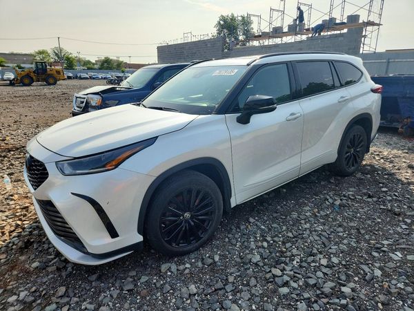 2023 TOYOTA HIGHLANDER