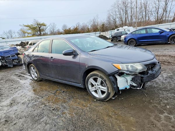 2013 TOYOTA CAMRY