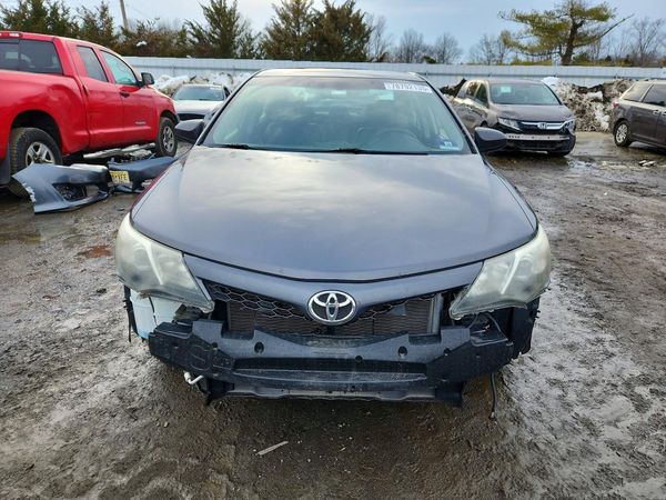 2013 TOYOTA CAMRY