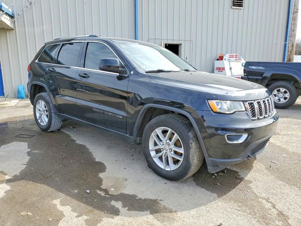 2017 JEEP GRAND CHEROKEE LAREDO 4X4