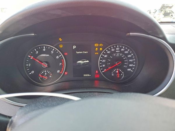 2022 KIA STINGER GT-Line