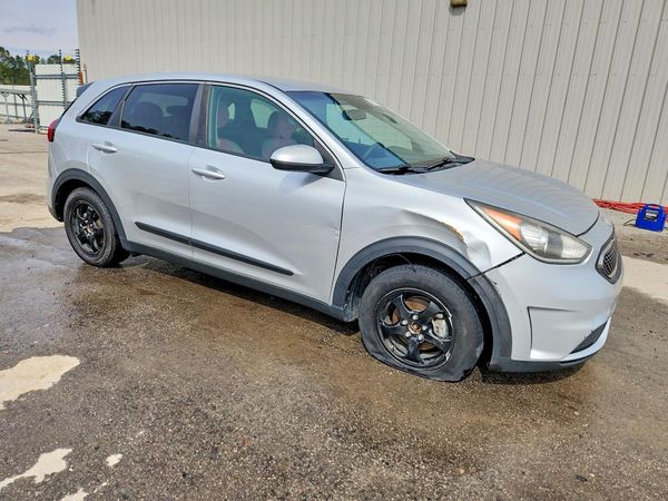2017 KIA NIRO FE / LX / LX Tech