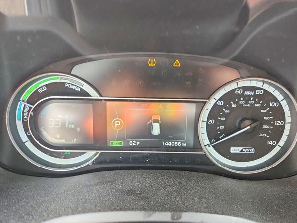 2017 KIA NIRO FE / LX / LX Tech