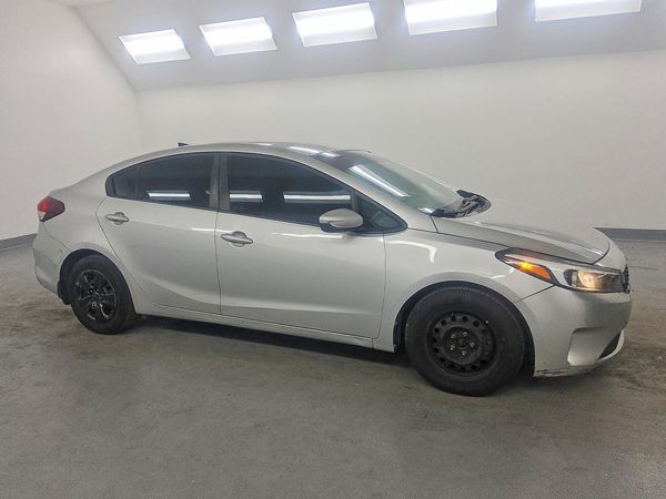 2018 KIA FORTE LX Base