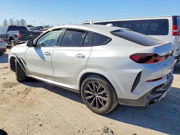 2022 BMW X6 xDrive40i