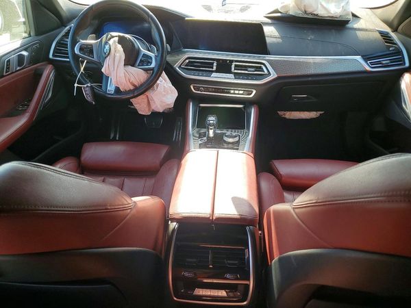 2022 BMW X6 xDrive40i