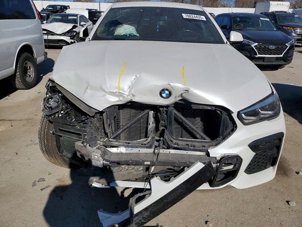 2022 BMW X6 xDrive40i