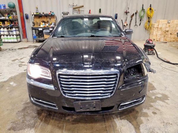 2012 CHRYSLER 300