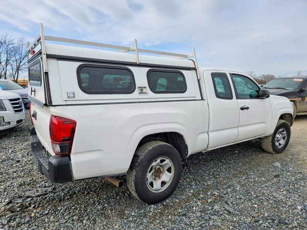 2018 TOYOTA TACOMA