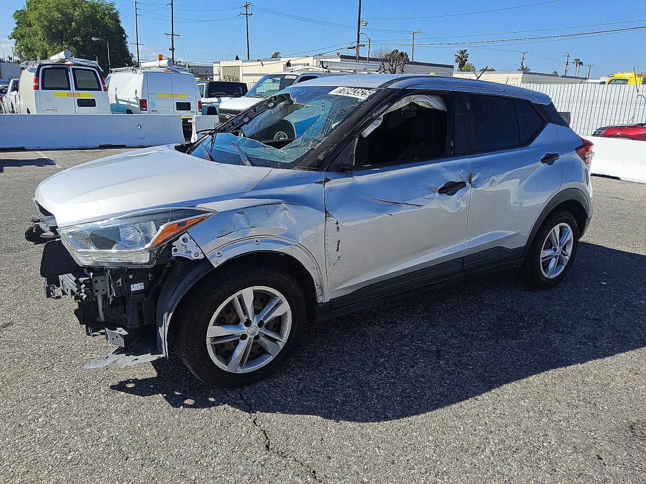 2020 NISSAN KICKS