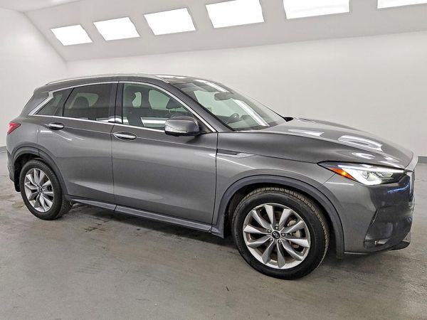 2022 INFINITI QX50 Essential — Passenger 3/4