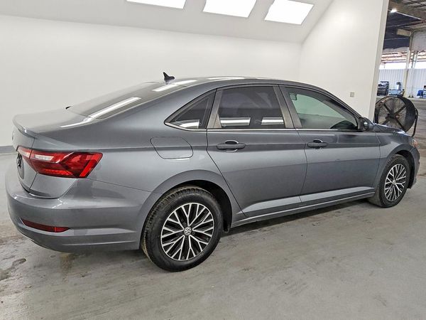 2021 VOLKSWAGEN JETTA S / SE / R-Line