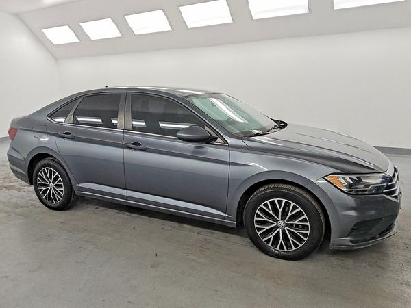 2021 VOLKSWAGEN JETTA S / SE / R-Line