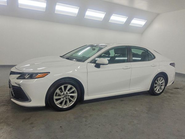 2022 TOYOTA CAMRY — DSFA — Front 3/4