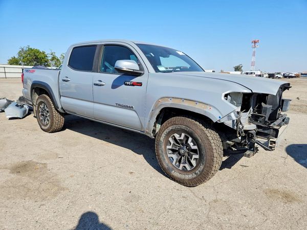 2019 TOYOTA TACOMA SR5