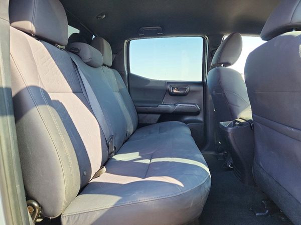 2019 TOYOTA TACOMA SR5