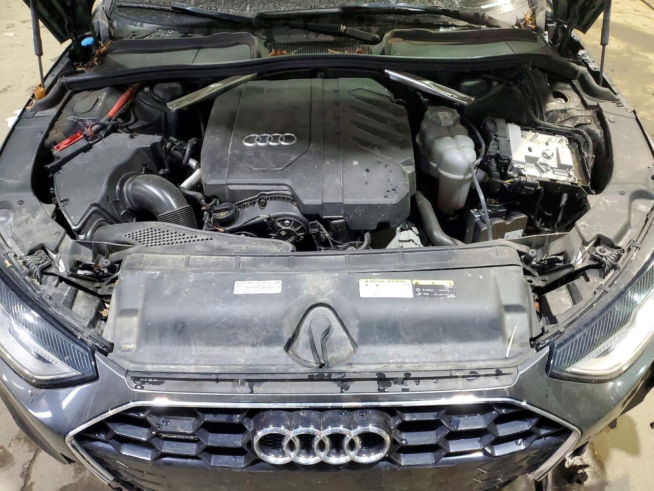 2021 AUDI A4 quattro Premium