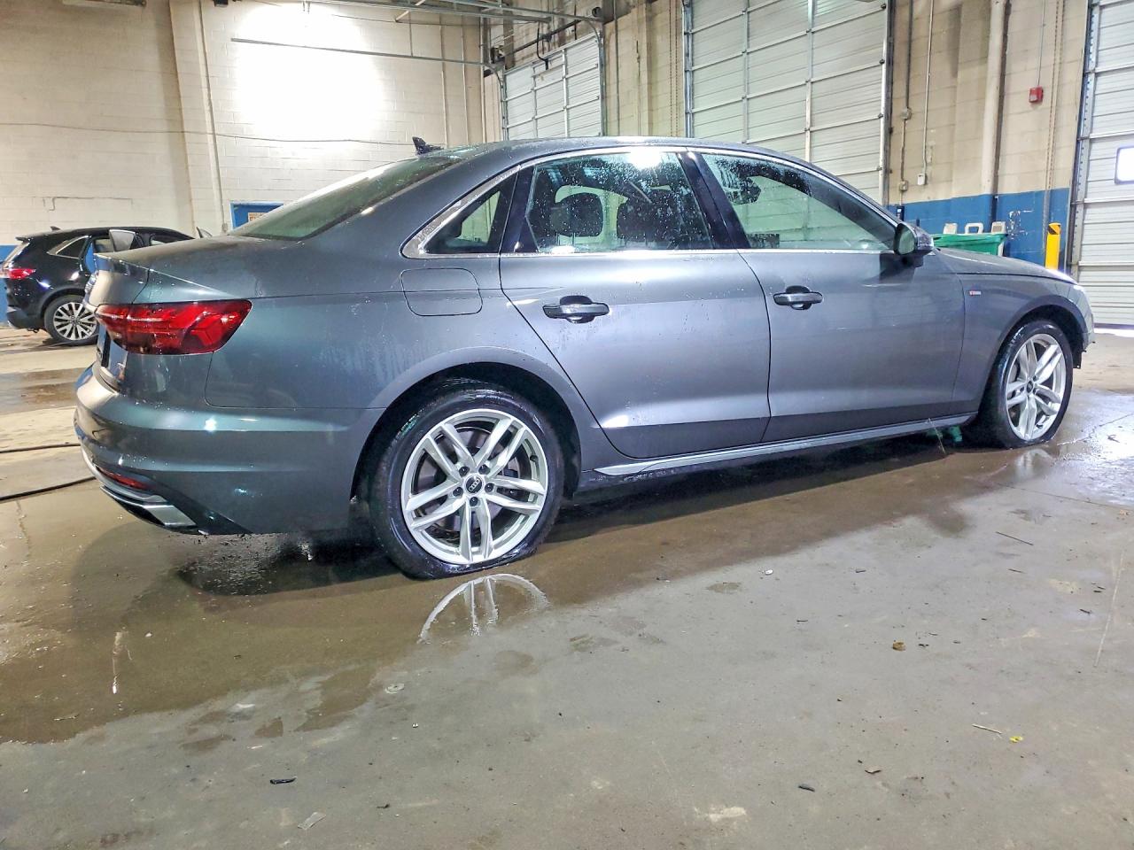 2021 AUDI A4 quattro Premium