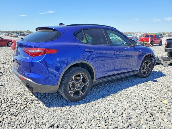2022 ALFA ROMEO STELVIO TI AWD
