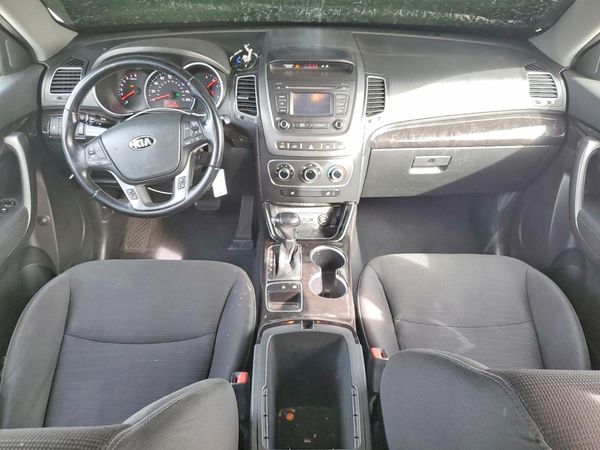 2014 KIA SORENTO