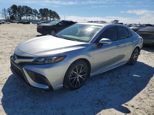 2024 TOYOTA CAMRY